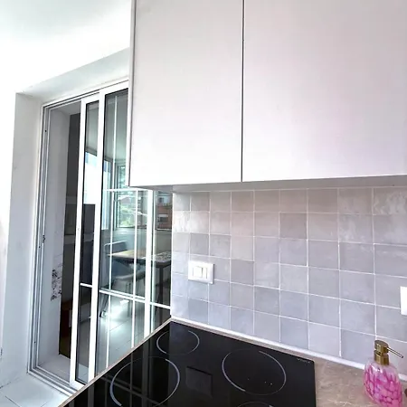 2 Bedroom In Bllok Agimi Art Center 公寓 地拉那