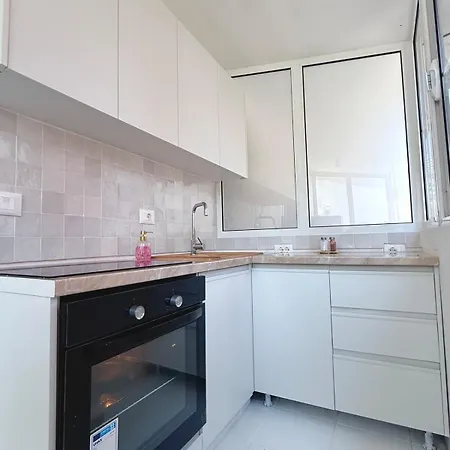 公寓 2 Bedroom In Bllok Agimi Art Center