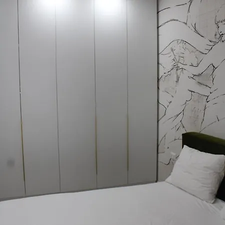 2 Bedroom In Bllok Agimi Art Center 公寓 地拉那