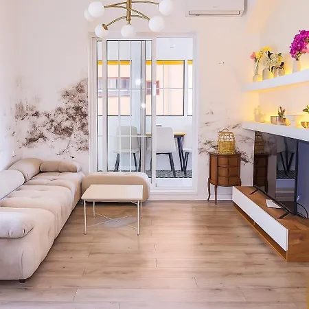 2 Bedroom In Bllok Agimi Art Center 公寓